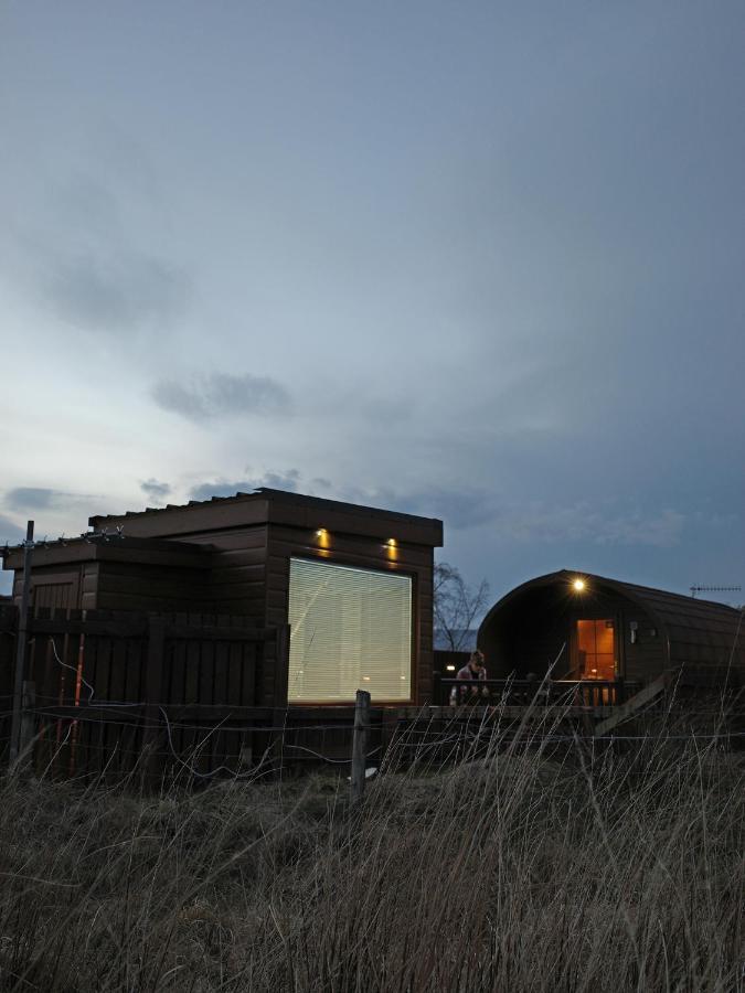 Highland Stays - Ben View Studio Pod & Jacuzzi Bath Форт Уилям Екстериор снимка