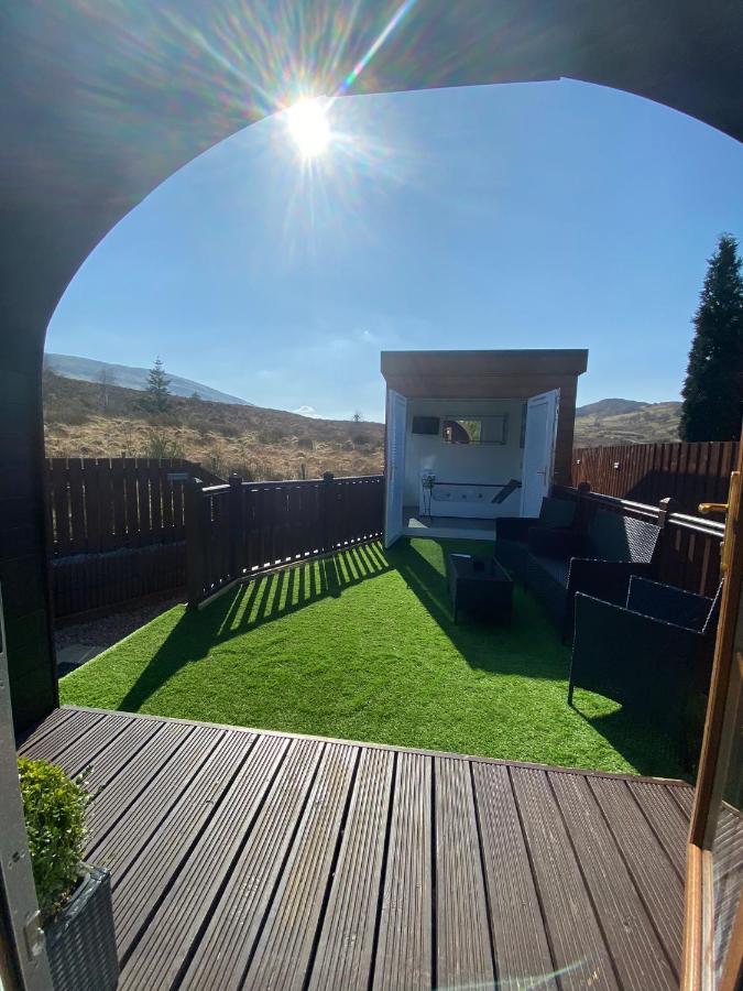 Highland Stays - Ben View Studio Pod & Jacuzzi Bath Форт Уилям Екстериор снимка